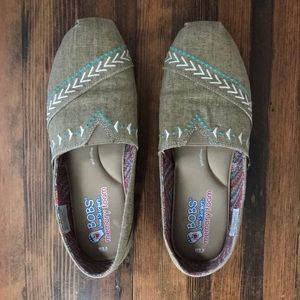 Cute Sketchers Bobs Canvas Shoes - 8.5